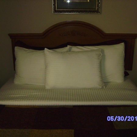 All American Inn & Suites בראנסון מראה חיצוני תמונה