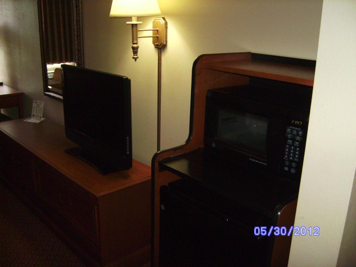 All American Inn & Suites בראנסון מראה חיצוני תמונה